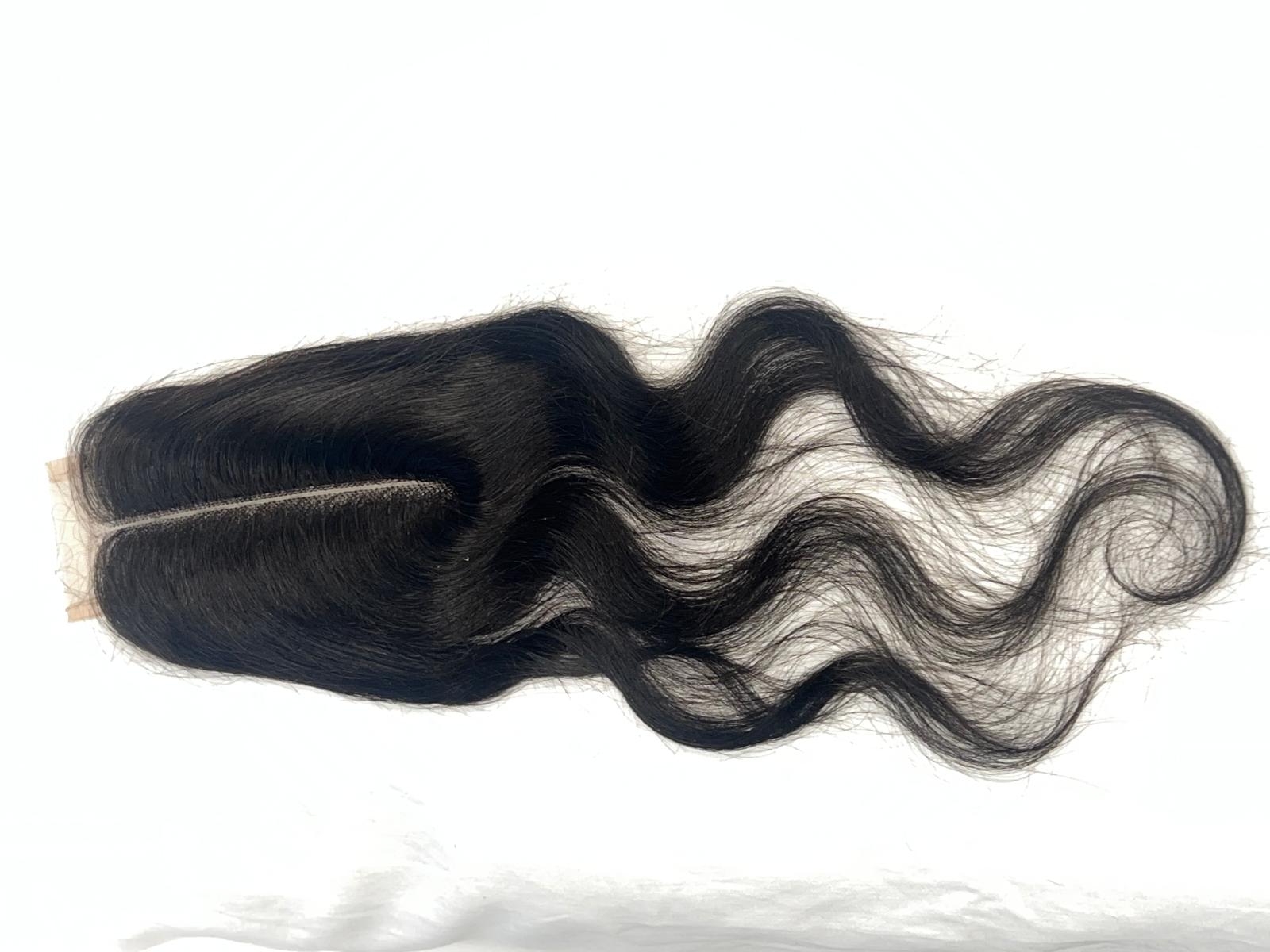 Wavy lace closure